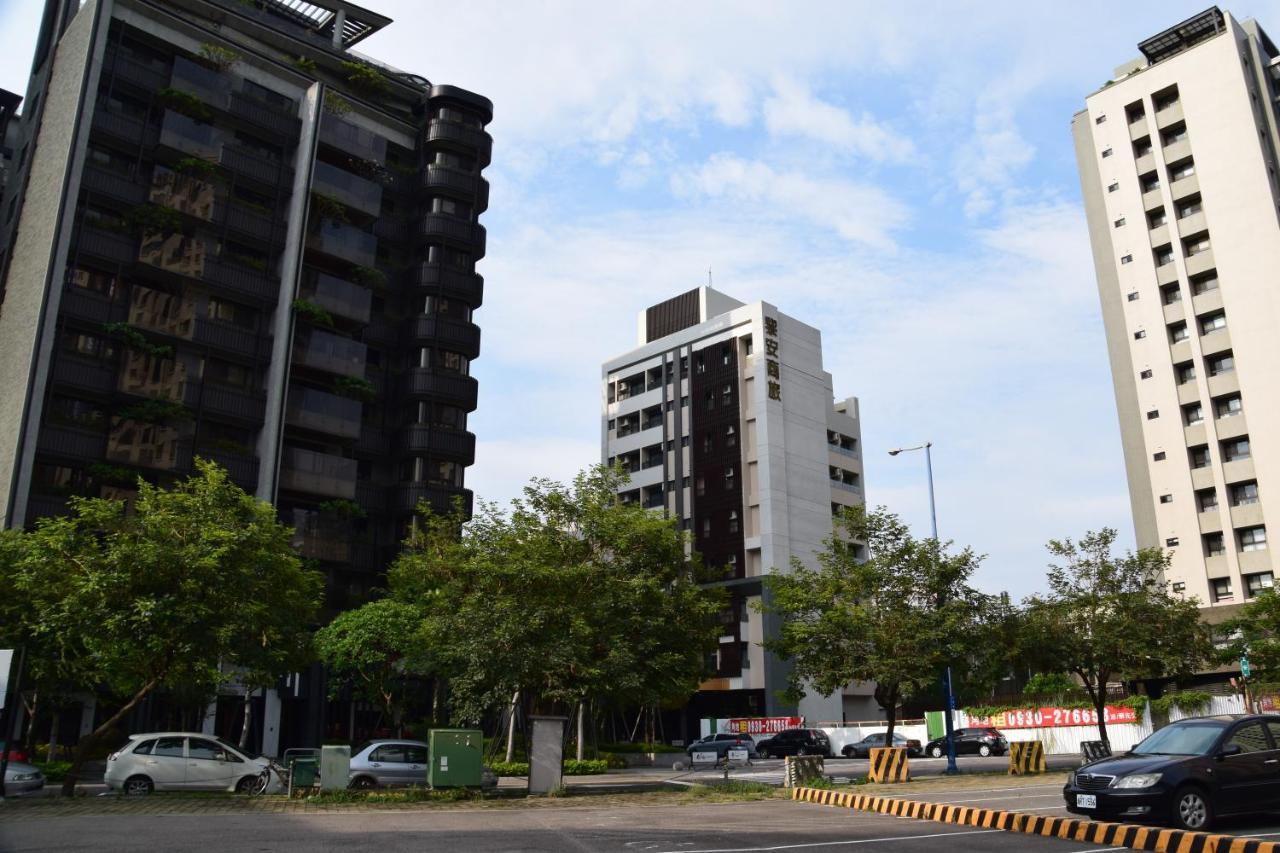 Liann Hotel Taichung Exterior foto